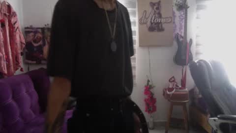 Snapshot of vl21cm chatting on 8, 9, 2025 vl21cm online show from 8, 9, 2025