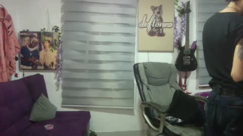 Snapshot of vl21cm chatting on 2, 10, 2025 vl21cm online show from 2, 10, 2025