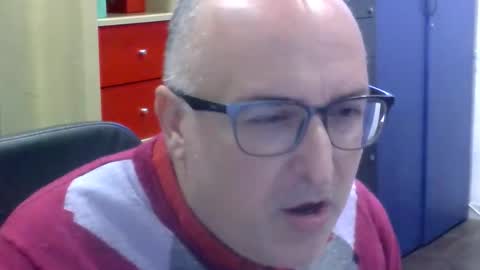 Snapshot of volpi72 chatting on 12, 11, 2025 volpi72 online show from 12, 11, 2025