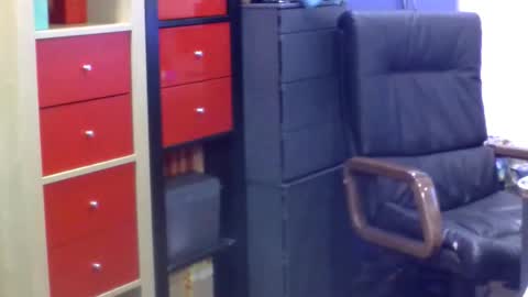 Snapshot of volpi72 chatting on 25, 11, 2025 volpi72 online show from 25, 11, 2025