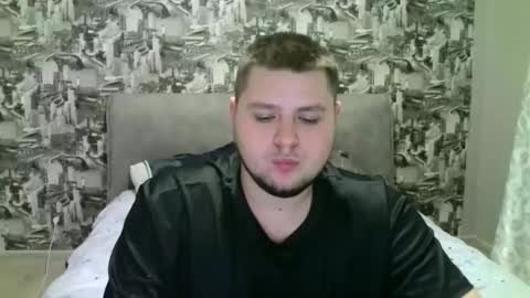 Snapshot of volshebnik_130 chatting on 28, 10, 2025 Volshebnik1302 online show from 28, 10, 2025