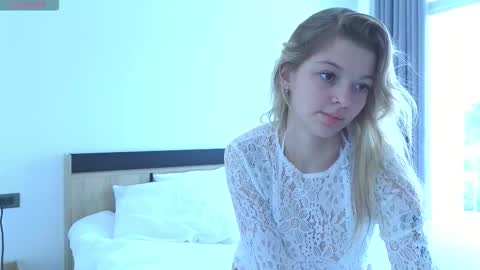 Snapshot of vopooo chatting on 2, 2, 2026 Aliceinst magic crystalll online show from 2, 2, 2026