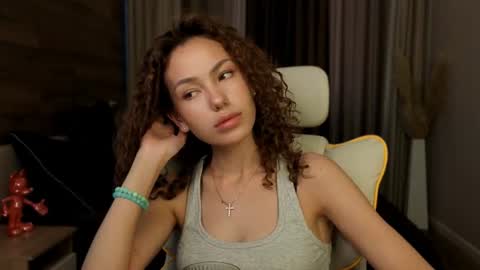 Lily online show from 11, 7, 2026