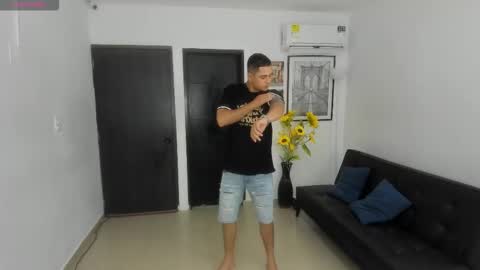 Snapshot of voyeurism_guys chatting on 22, 3, 2026 voyeurism_guys online show from 22, 3, 2026