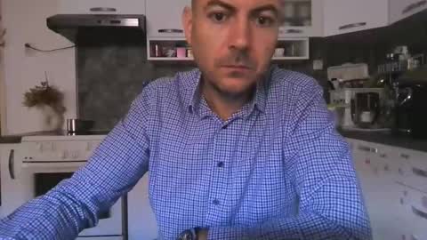 Snapshot of vozd chatting on 22, 4, 2026 sweetcock online show from 22, 4, 2026