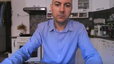 Snapshot of vozd chatting on 28, 4, 2026 sweetcock online show from 28, 4, 2026