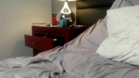 Enjoy guys of all ages if you are not on cam please dont ask for requests if i dont respond dont think im ignoring you i online show from 11, 3, 2025