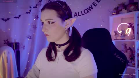 vronnier online show from 7, 11, 2025