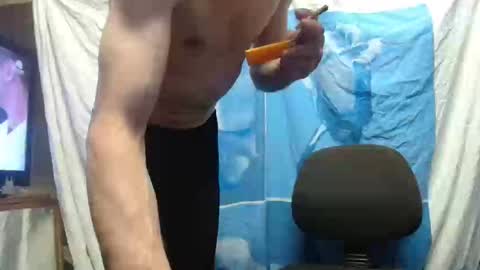 Snapshot of vrouwen_verwenner chatting on 4, 5, 2026 Mac Miller online show from 4, 5, 2026
