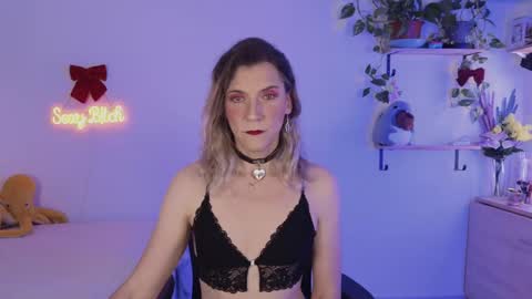 Snapshot of vulgar_wife chatting on 2, 5, 2026 Vikky online show from 2, 5, 2026