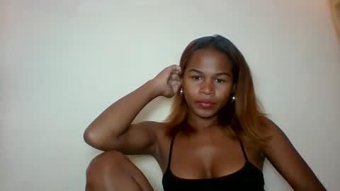 Snapshot of vynarahot chatting on 28, 4, 2026 vynarahot online show from 28, 4, 2026