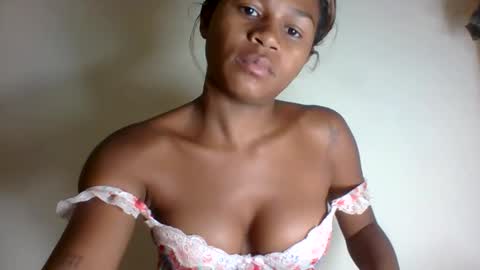 Snapshot of vynarahot chatting on 1, 5, 2026 vynarahot online show from 1, 5, 2026