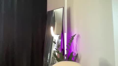 Snapshot of w33d7 chatting on 25, 2, 2025 Alice Before pvt write to me in PM online show from 25, 2, 2025