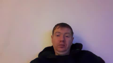 Snapshot of w919 chatting on 18, 12, 2025 V online show from 18, 12, 2025