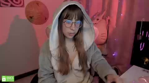 Snapshot of waifu_aika chatting on 13, 3, 2026 AIKA online show from 13, 3, 2026