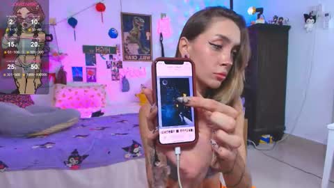 Snapshot of waifu_exe chatting on 9, 9, 2025 Waifu exe online show from 9, 9, 2025