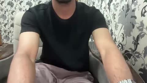 Snapshot of wakeawake chatting on 26, 5, 2026 boy1 online show from 26, 5, 2026