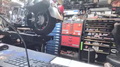 wakesblowinclouds online show from 23, 11, 2025