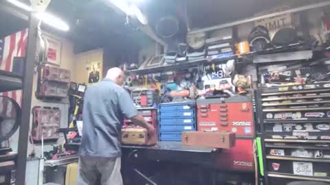 wakesblowinclouds online show from 1, 3, 2026