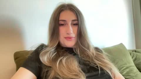 walkiria19 online show from 19, 6, 2026