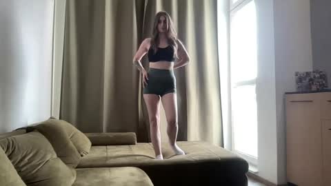 walkiria19 online show from 4, 7, 2026