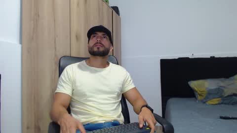 WALTER BROWN  online show from 15, 11, 2025