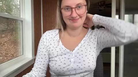 Snapshot of wanderlustjade chatting on 9, 12, 2024 Jade Adonis online show from 9, 12, 2024