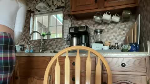 Snapshot of wanderlustjade chatting on 6, 1, 2025 Jade Adonis online show from 6, 1, 2025