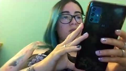 Snapshot of waningrosee chatting on 2, 1, 2025 Waningrose Lu online show from 2, 1, 2025