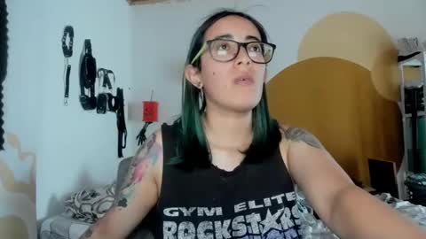 Snapshot of waningrosee chatting on 3, 1, 2025 Waningrose Lu online show from 3, 1, 2025