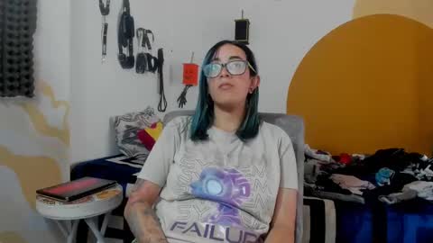 Snapshot of waningrosee chatting on 6, 1, 2025 Waningrose Lu online show from 6, 1, 2025