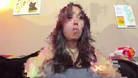 Snapshot of waningrosee chatting on 21, 9, 2025 Waningrose Lu online show from 21, 9, 2025