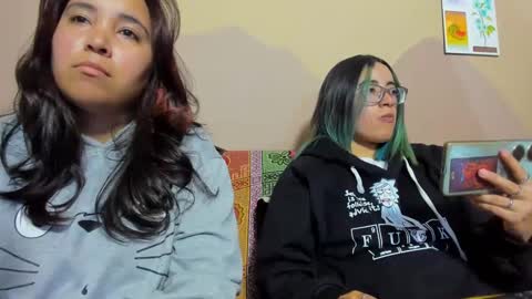 Snapshot of waningrosee chatting on 28, 9, 2025 Waningrose Lu online show from 28, 9, 2025