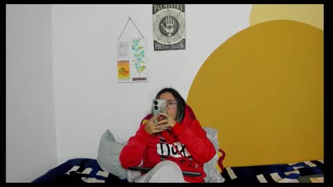 Snapshot of waningrosee chatting on 14, 11, 2025 Waningrose Lu online show from 14, 11, 2025