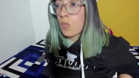 Snapshot of waningrosee chatting on 30, 11, 2025 Waningrose Lu online show from 30, 11, 2025