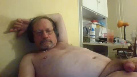 Snapshot of wanky357 chatting on 27, 6, 2026 Tibo Love online show from 27, 6, 2026