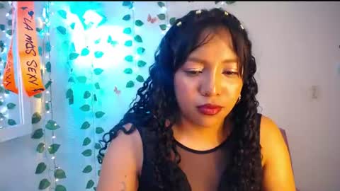 Snapshot of warisgoddes chatting on 7, 7, 2026 EMILY online show from 7, 7, 2026