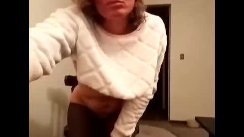 Snapshot of watergirl_13 chatting on 1, 1, 2025 Hazey online show from 1, 1, 2025