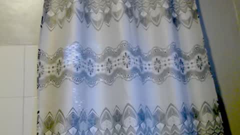 Snapshot of watermelon05 chatting on 17, 11, 2025 watermelon05 online show from 17, 11, 2025