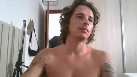 Snapshot of wave_boyy chatting on 18, 3, 2026 wave_boyy online show from 18, 3, 2026