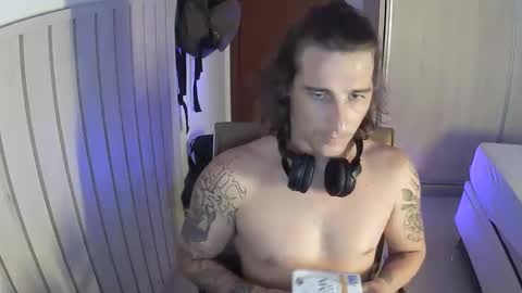 Snapshot of wave_boyy chatting on 27, 4, 2026 wave_boyy online show from 27, 4, 2026