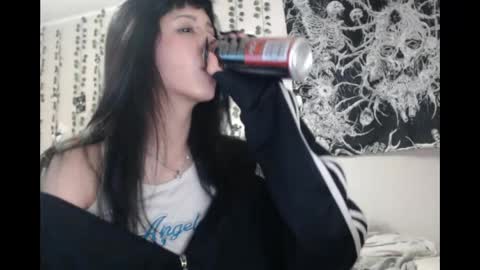 Snapshot of wavy_nights chatting on 30, 4, 2026 Mina online show from 30, 4, 2026