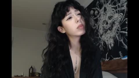 Snapshot of wavy_nights chatting on 23, 6, 2026 Mina online show from 23, 6, 2026