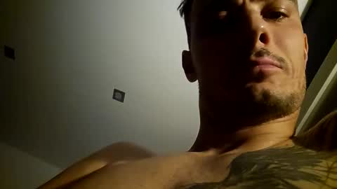 Snapshot of wayne86 chatting on 4, 12, 2025 wayne86 online show from 4, 12, 2025