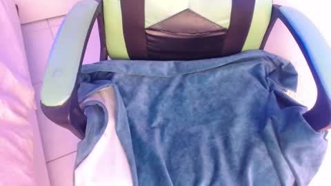 Trixie 3 online show from 17, 9, 2025