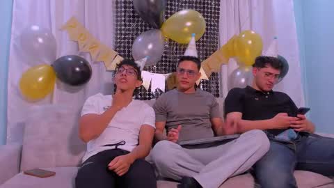 Snapshot of web_gammer_ chatting on 13, 3, 2026 Jhonny Dick his neighbors. online show from 13, 3, 2026