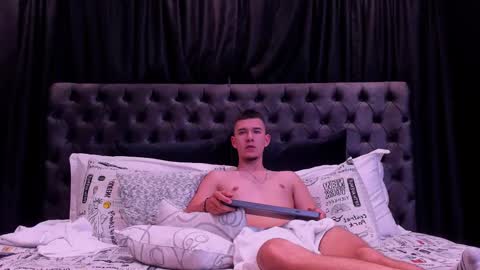 Snapshot of web_gammer_ chatting on 27, 3, 2026 Jhonny Dick his neighbors. online show from 27, 3, 2026