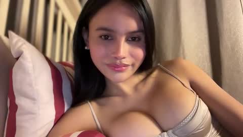 Snapshot of webcammaggie chatting on 18, 12, 2025 Maggie online show from 18, 12, 2025