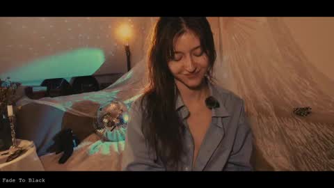 Snapshot of webcora chatting on 16, 4, 2026 Coraline online show from 16, 4, 2026