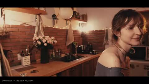 Snapshot of webcora chatting on 22, 4, 2026 Coraline online show from 22, 4, 2026